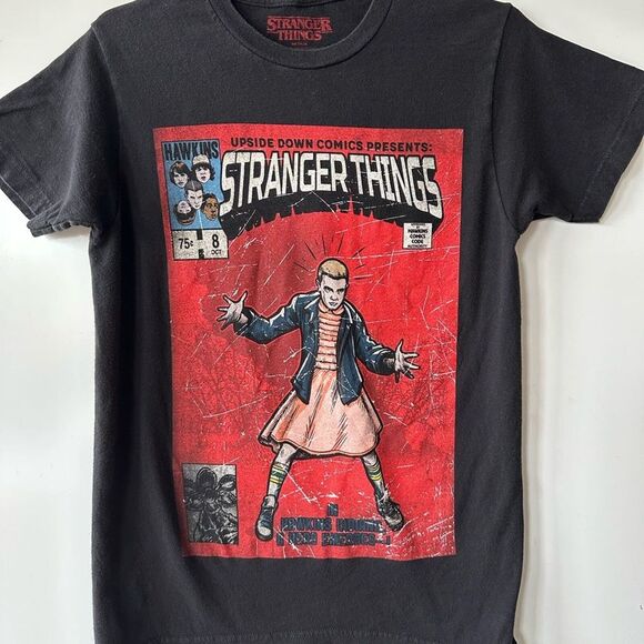 Stranger Things Eleven Comic Book Black Short Sleeve Shirt size Small - Picture 6 of 10